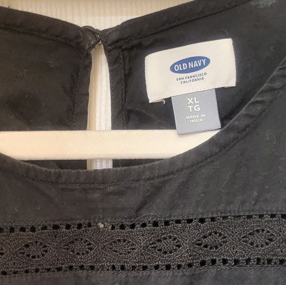 Old Navy Black Sleeveless Blouse Xl - Picture 2 of 2